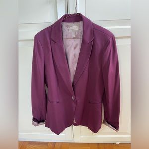 Forever 21 Women’s cranberry 1- button blazer, never worn. Size L.